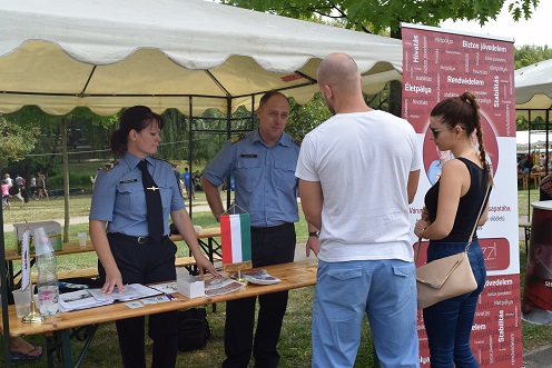 Győri Levente bv. alezredes, Varga Ambrusné bv. tzls., Forrás: BM.BV.INT.