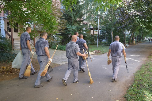 Segítő kezek - Fotó: Békés Megyei Bv. Intézet